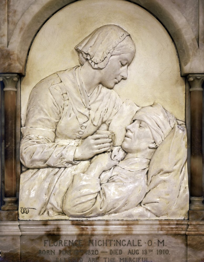 Florence Nightingale réconfortant un homme blessé - Arthur George Walker