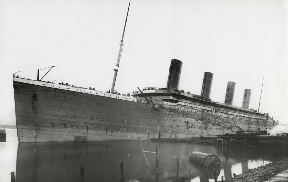 Le RMS Titanic pendant son armement, 01 janvier 1912 - English Photographer
