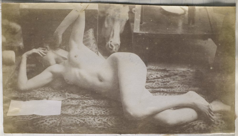 Étude d’un modèle féminin nu, allongé sur une peau de tigre, dans l’atelier de Jacques de Lalaing - Jacques Lalaing (attributed to)