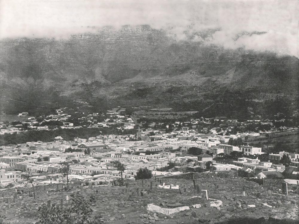 Vue générale montrant la Montagne de la Table enveloppée de vapeur, Le Cap, Afrique du Sud, 1895 - Unbekannt