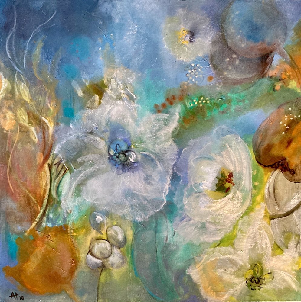 Fleurs blanches éthérées - Alexandra Higgins