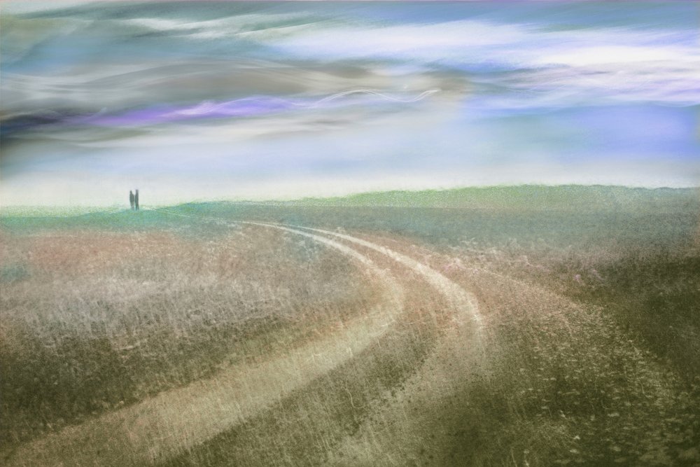 Silhouettes lointaines, ciel violet - Christina Sillen