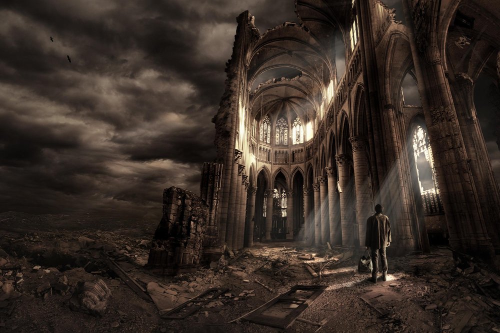 Un homme dans une cathédrale en ruines - Christophe Kiciak