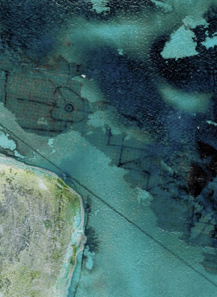 Vue aérienne des ruines submergées - Deb Chaney