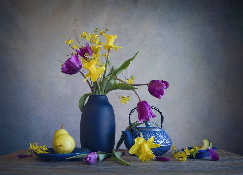Nature morte printanière aux couleurs vives - Fangping Zhou