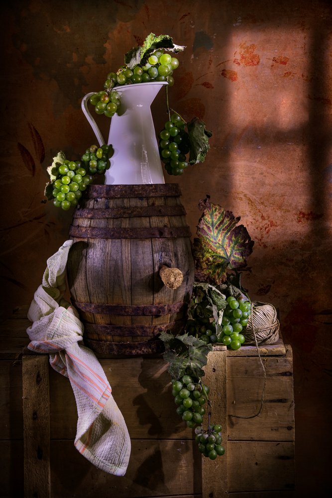Nature morte rustique avec des raisins - Felice Angelino