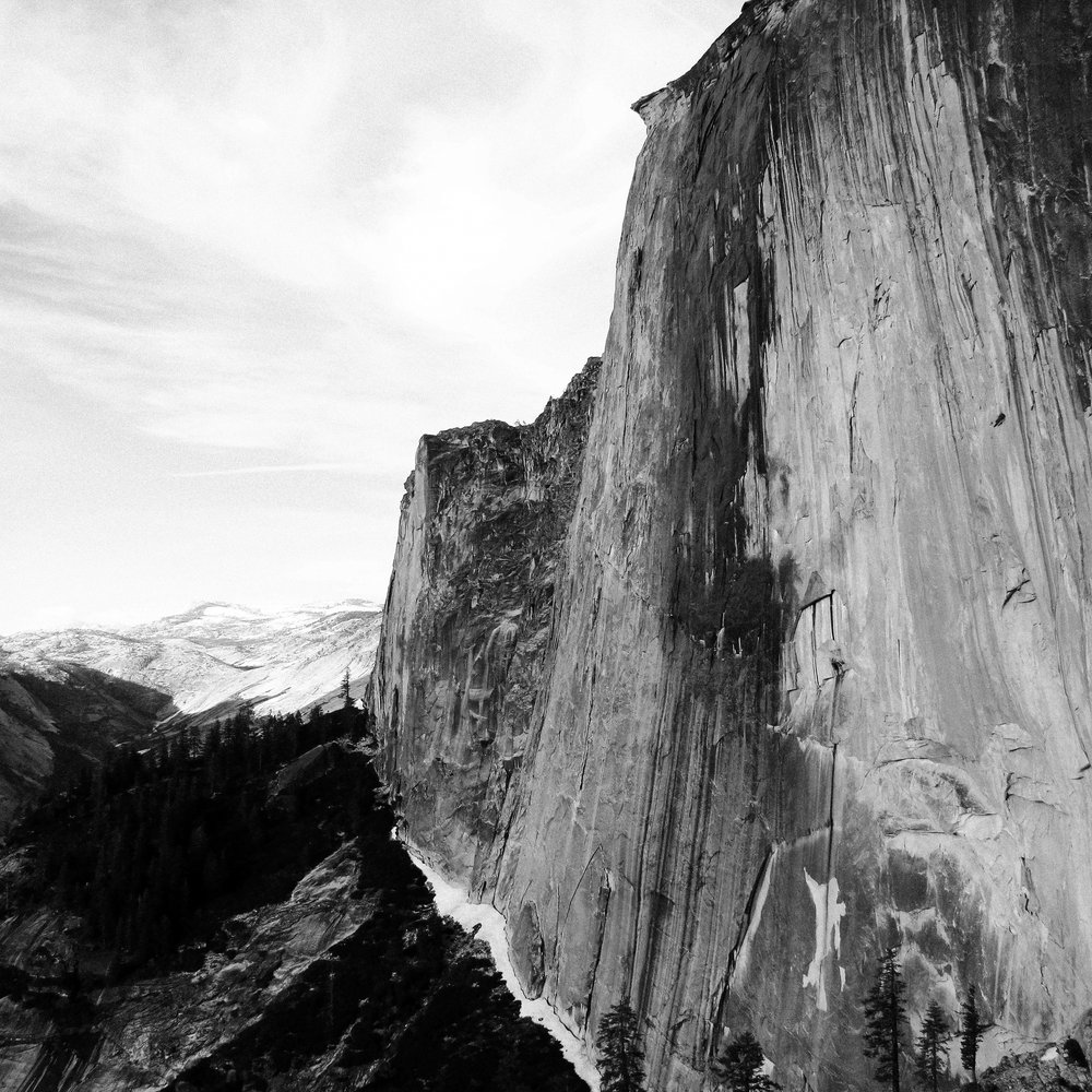 Sentier des falaises de Majestic Mountain - Gemma Bardot