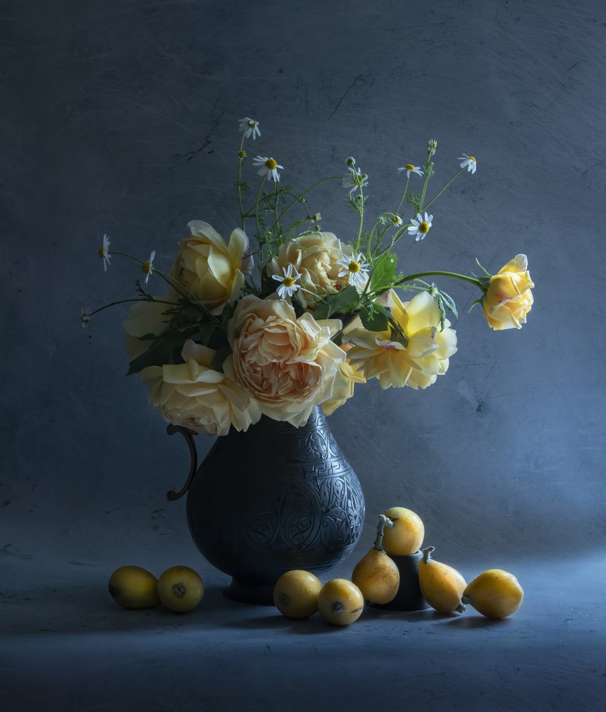 Nature morte florale sombre - Judy Tseng