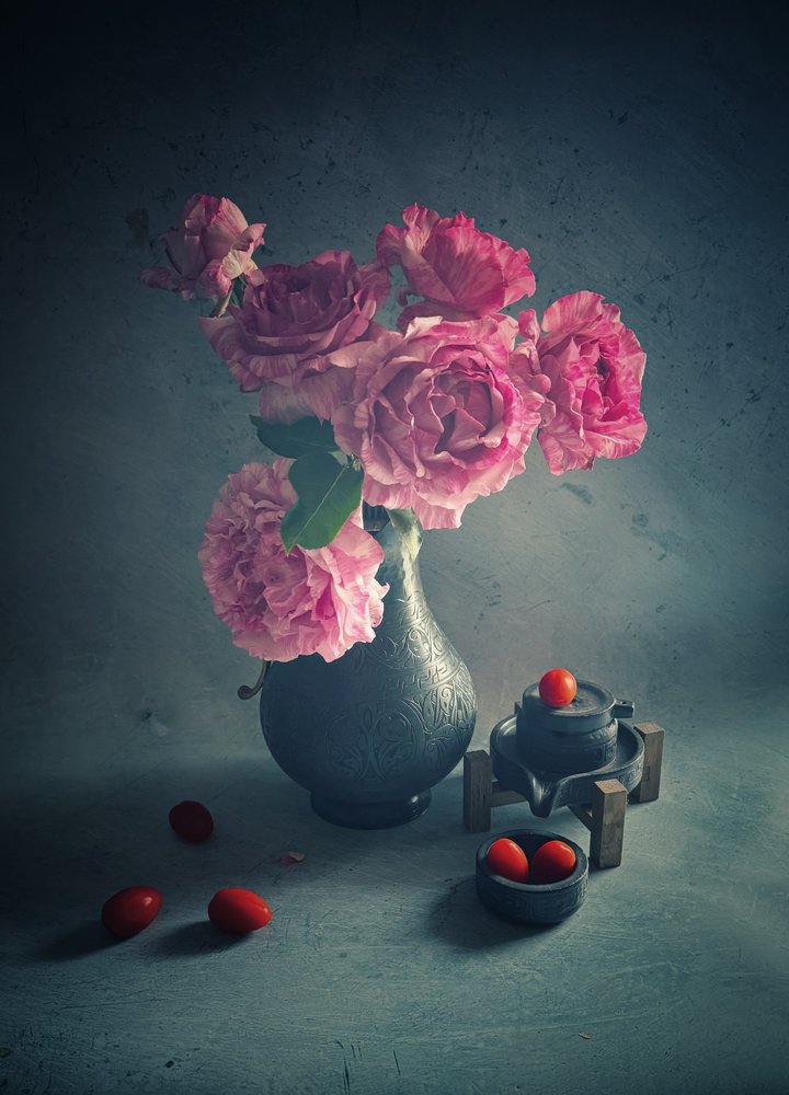 Roses de jardin et tomates - Judy Tseng