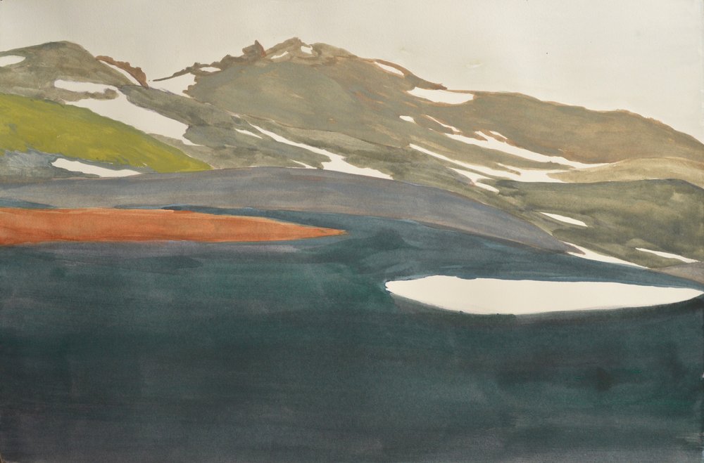 Vue sur le lac depuis la montagne enneigée - Karin Bos