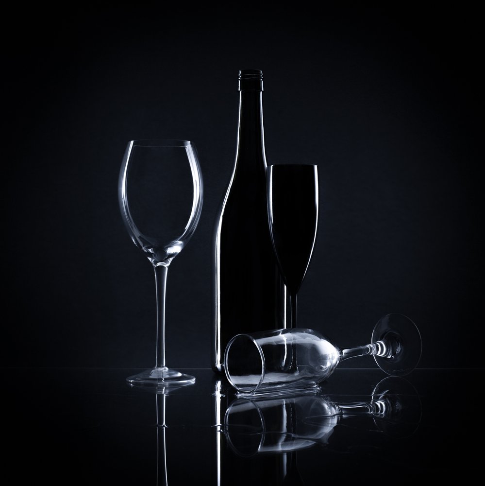 Nature morte élégante avec du vin - Margareth Perfoncio