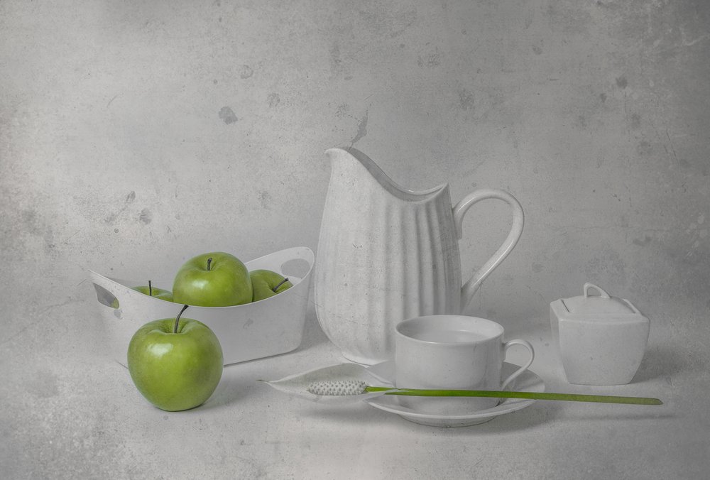 Nature morte aux pommes vertes fraîches - Margareth Perfoncio