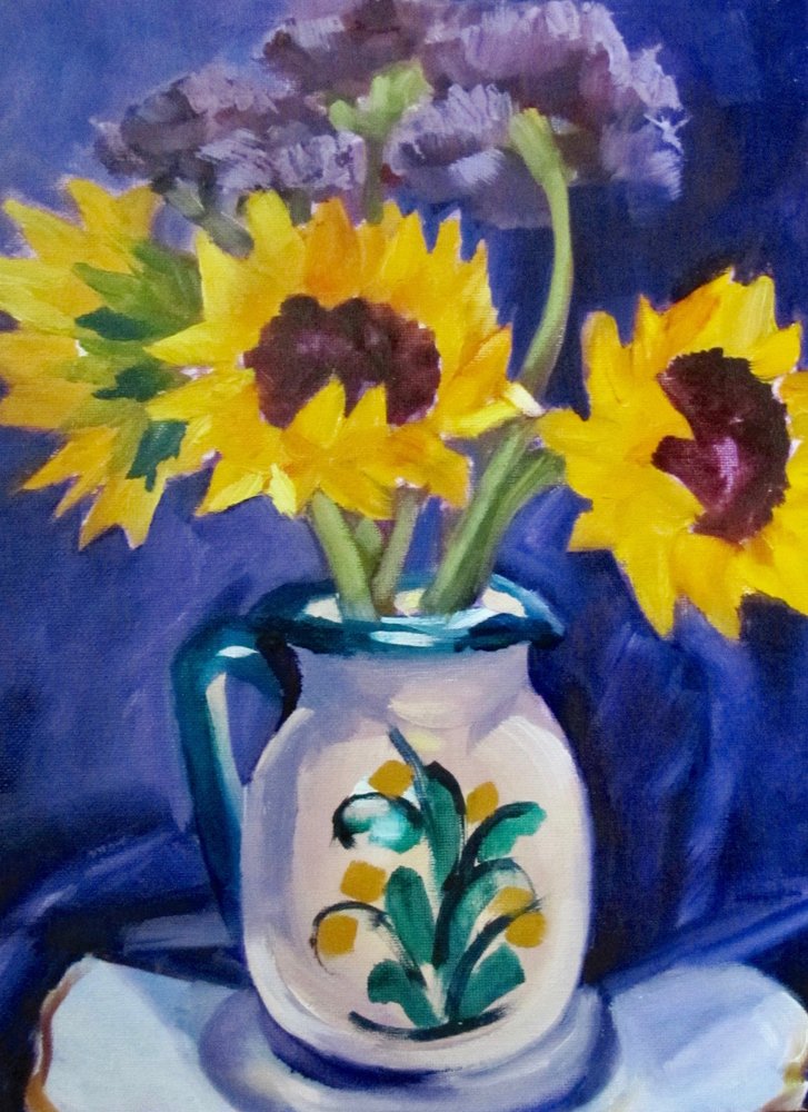 Des tournesols dans un pichet bleu - Maxine Shore