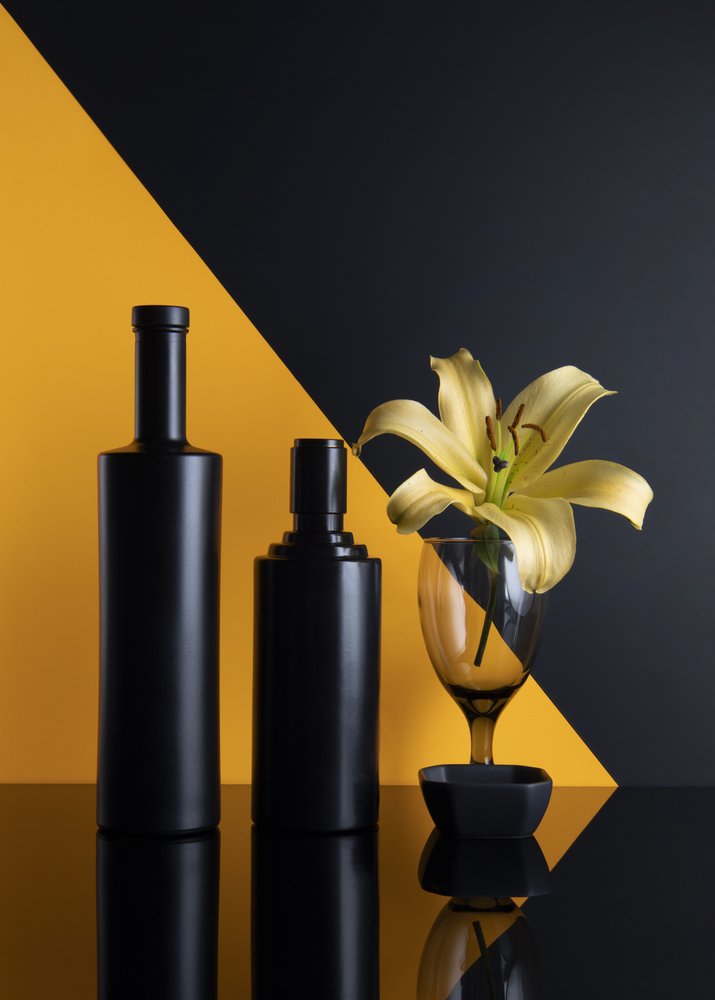 Bouteilles noires « Golden Lily » - Ming Chen