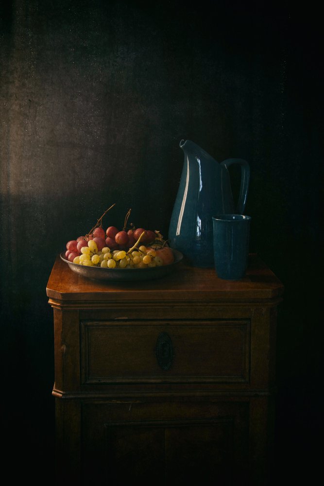 Nature morte sombre : raisins - Ramiz Sahin