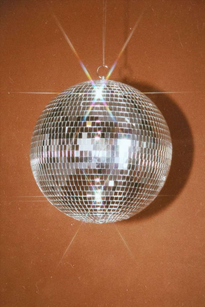 Boule disco scintillante - Samantha Hearn