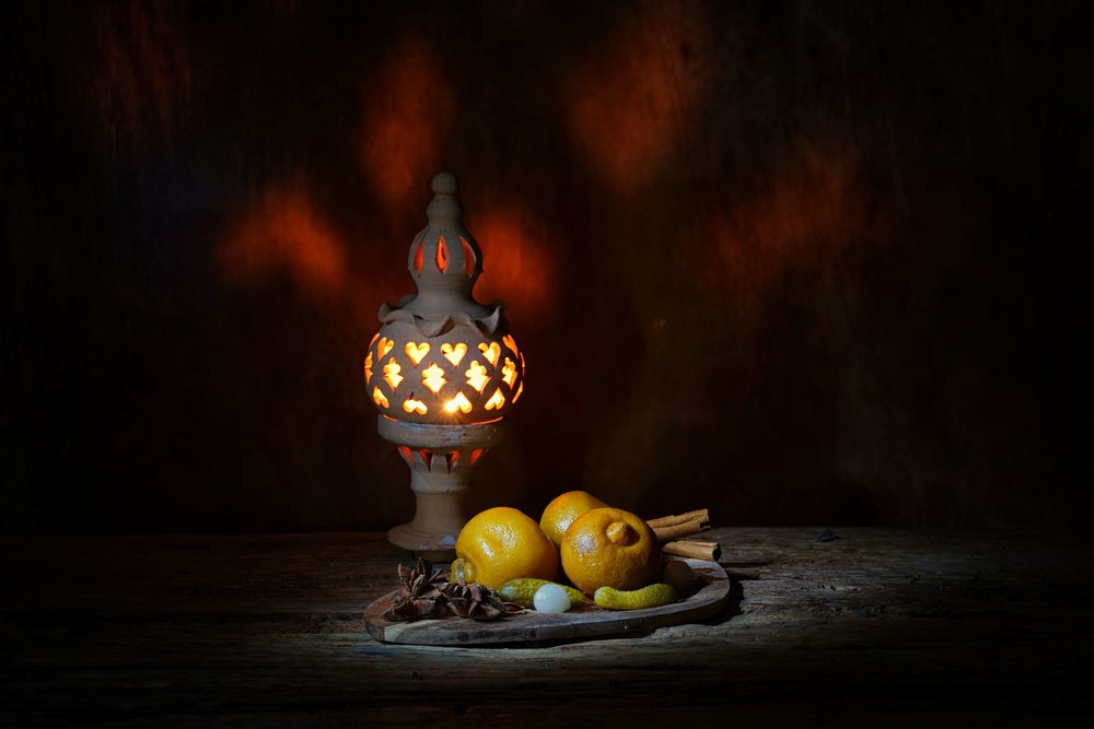Nature morte à la lanterne allumée - Saskia Dingemans