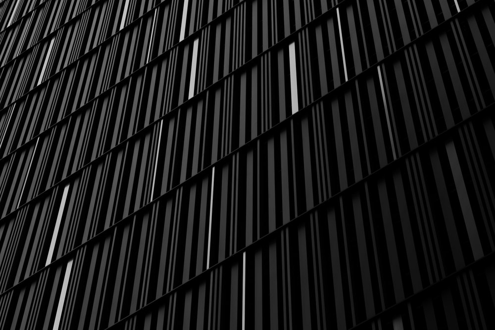 Architecture à rayures sombres - Satoshi Hata