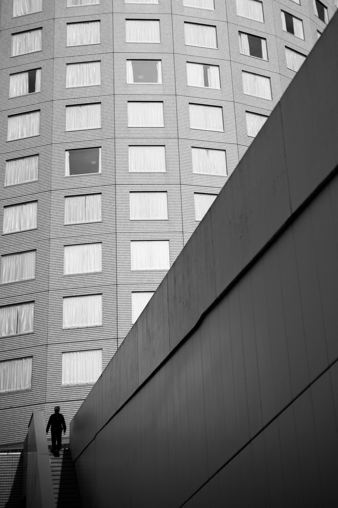 Promenade dans la ville géométrique - Satoshi Hata