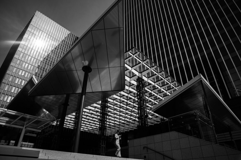 Architecture urbaine en verre - Satoshi Hata