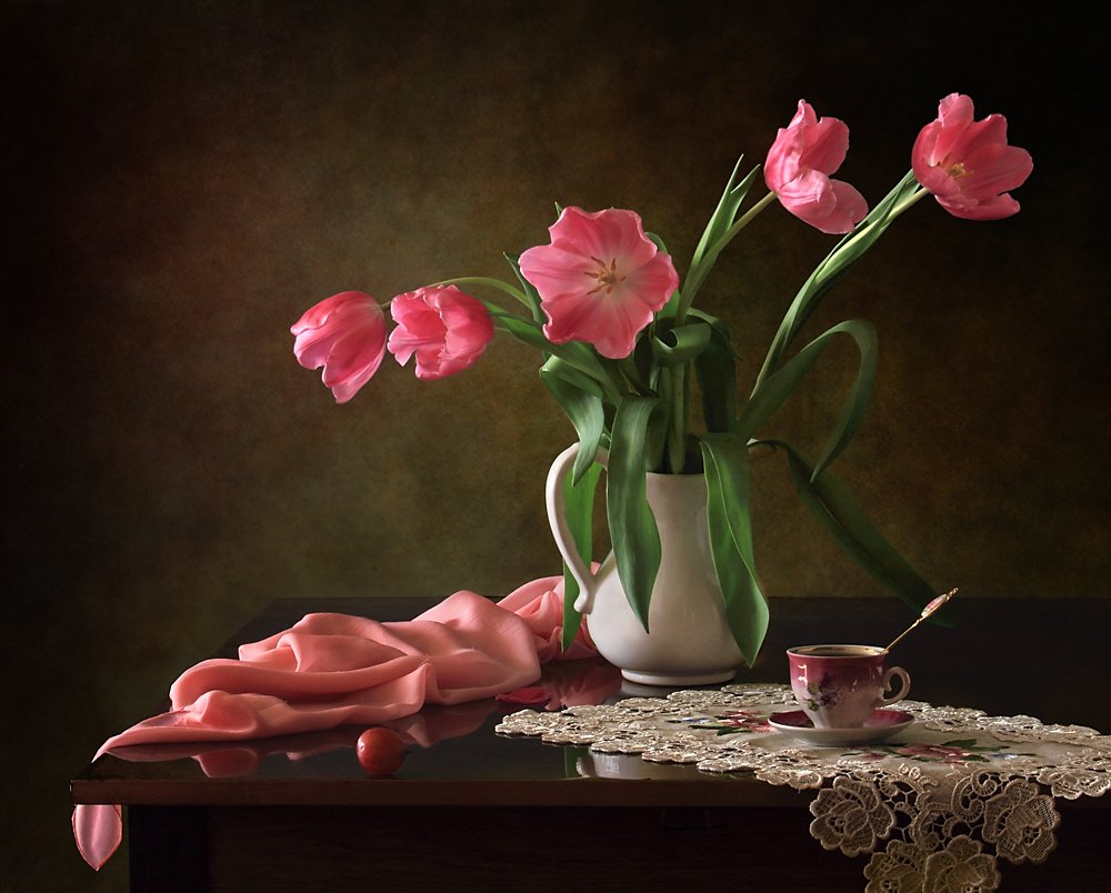 Élégantes tulipes roses - Tatyana Skorokhod
