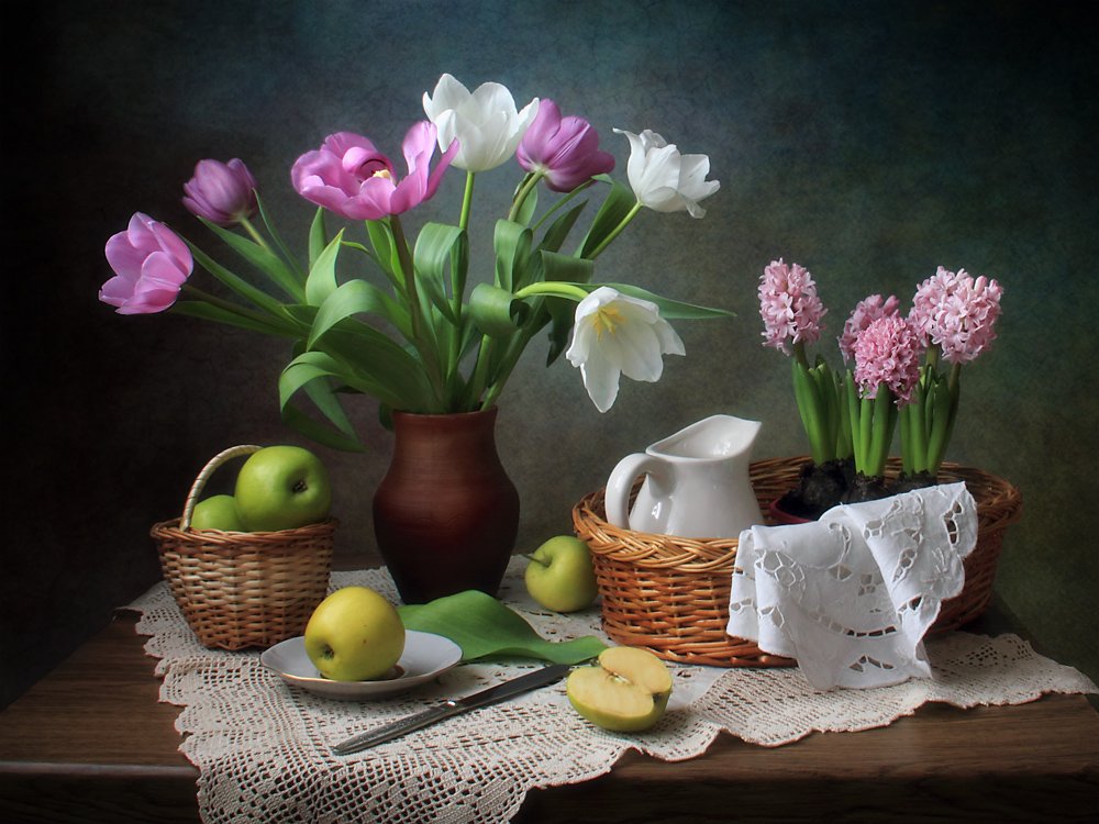 Fleurs printanières et pommes - Tatyana Skorokhod