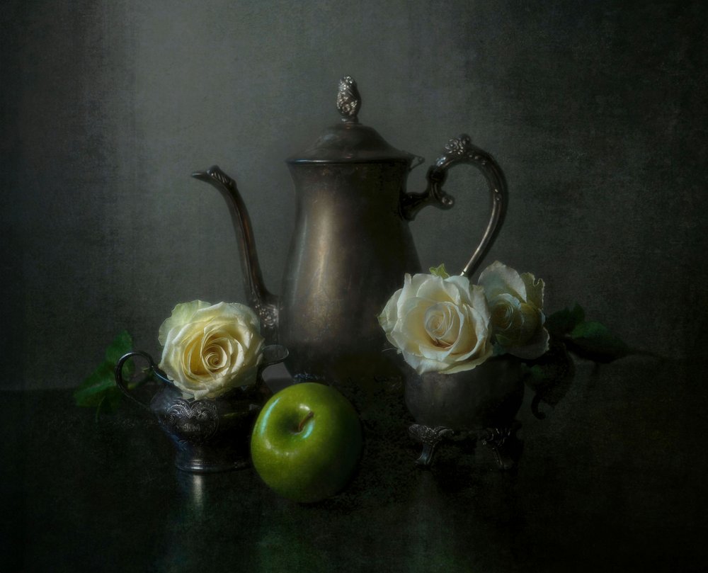 Théière en argent « Roses blanches » - Yinan F.