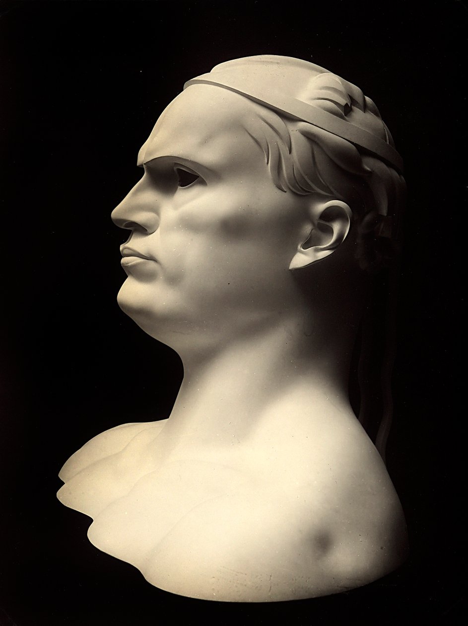 Buste représentant le portrait de Benito Mussolini, œuvre d