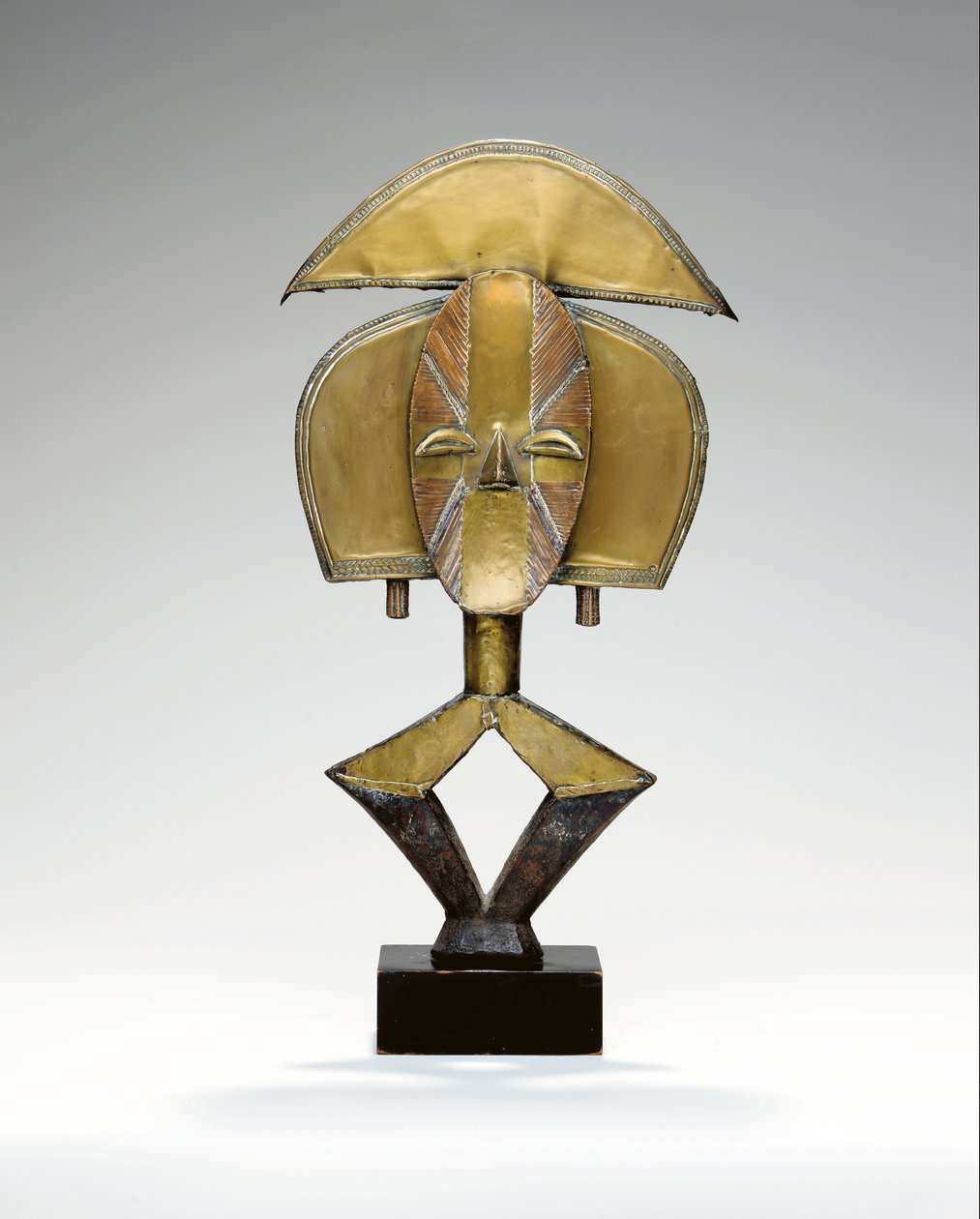 Mbulu Ngulu, une figure reliquaire Kota - African School