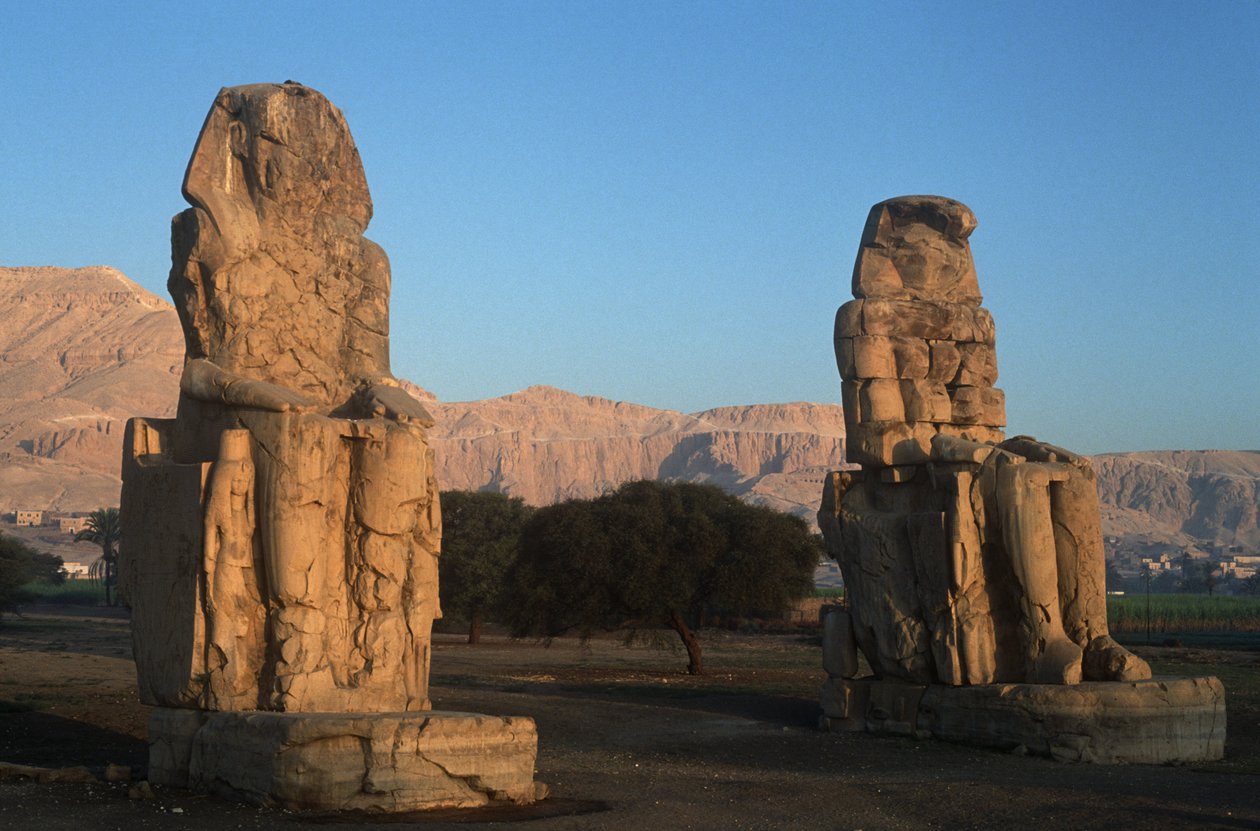 Égypte, Thèbes antique, statues d