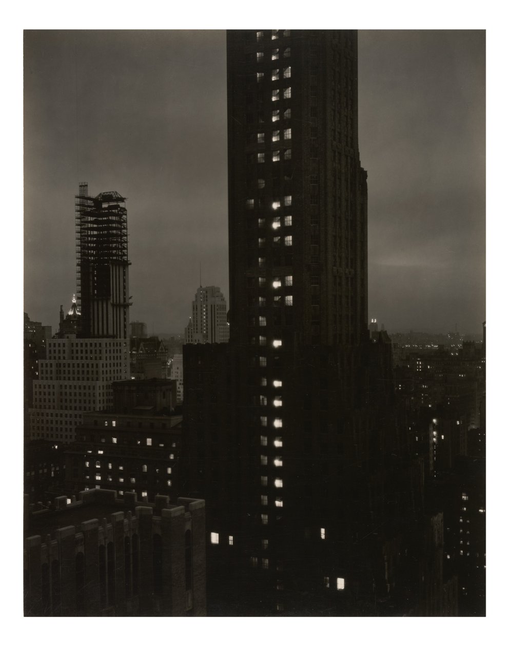 [Depuis ma fenêtre au Shelton, au nord] - Alfred Stieglitz