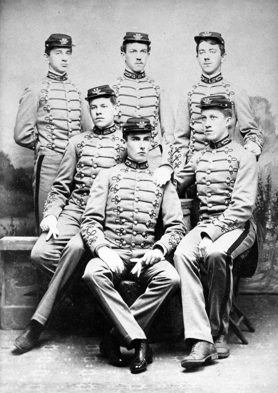 Portrait de groupe de cadets diplômés de l