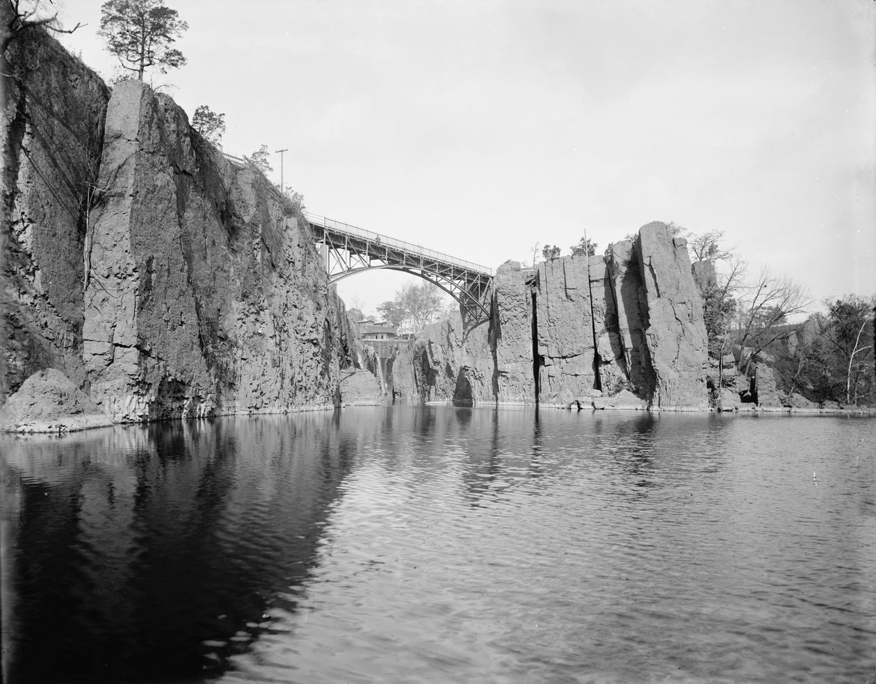 Chutes de Passaic, 1890-1901 - American Photographer