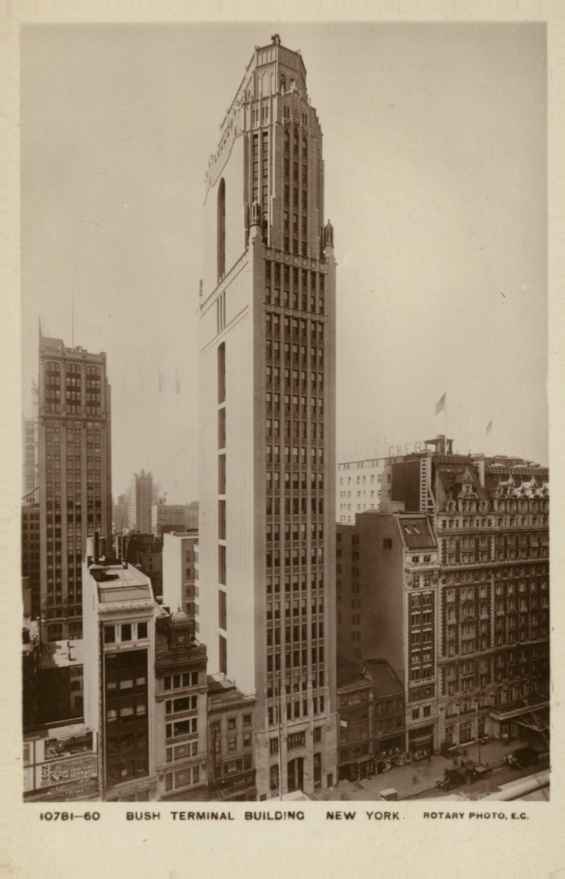 Bush Terminal Building, New York City, USA (photo n/b) - American Photographer