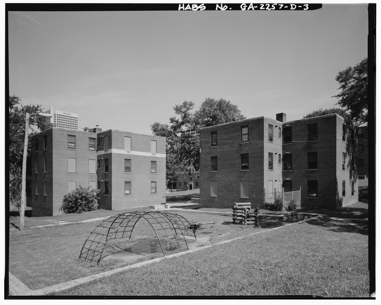 Techwood Homes, Bâtiment n°2, 569-573 Techwood Drive, Atlanta, comté de Fulton, GA (photo n/b) - American Photographer