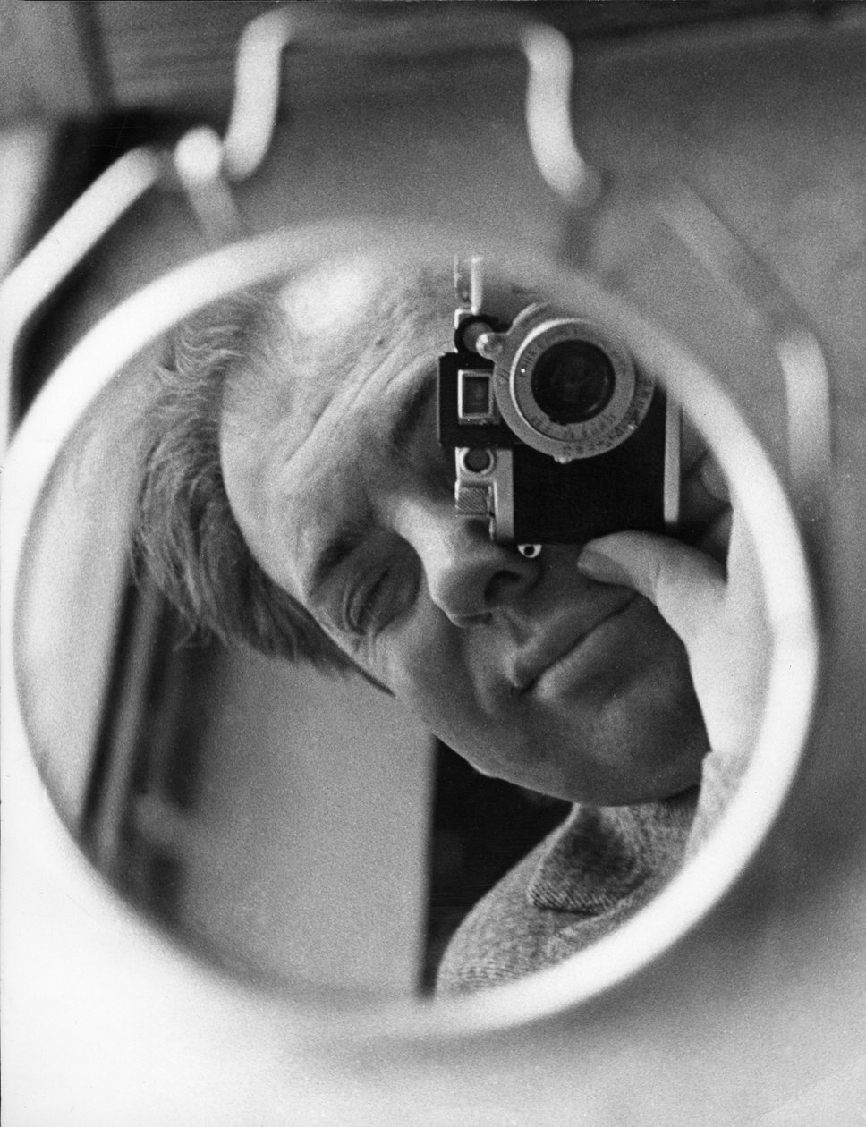 Ando Gilardi, autoportrait, vers 1957 (photo n/b) - Ando Gilardi