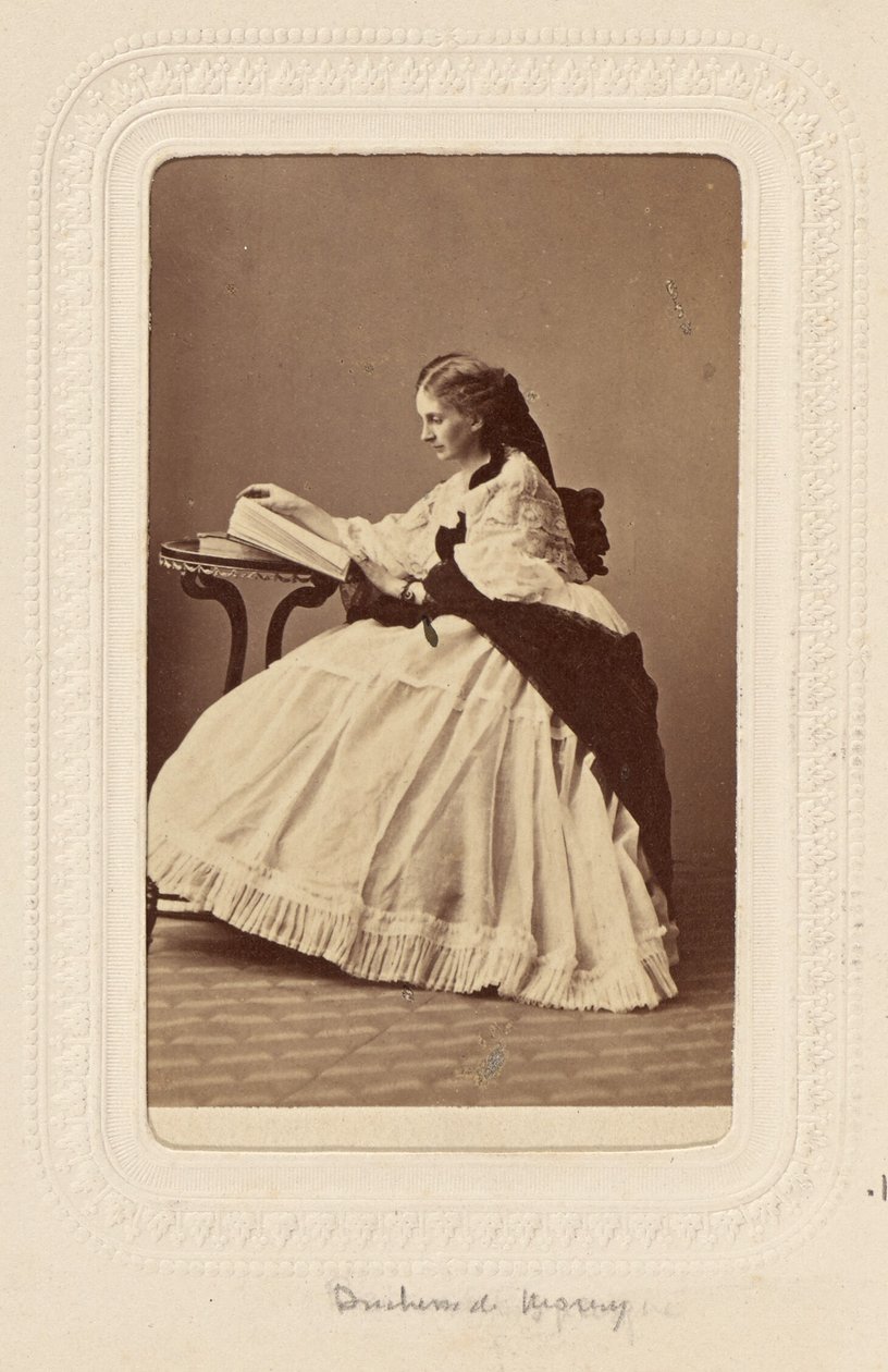 Duchesse de Morny [née Troubetskoi, fille illégitime de Nicolas Ier]. - Andre Adolphe Eugene Disderi