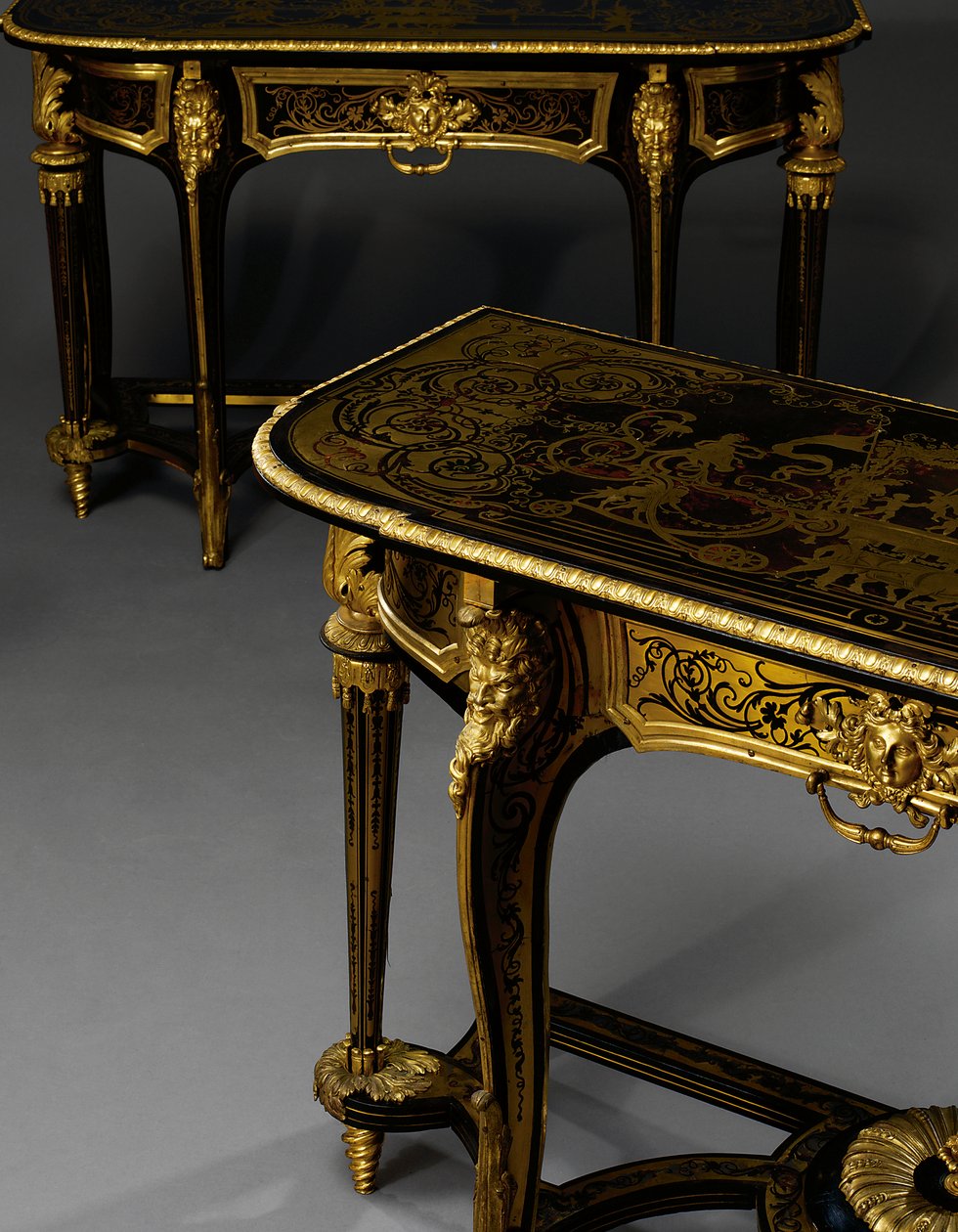 Paire assortie de tables de chevet Louis XIV, c.1710 - Andre Charles Boulle