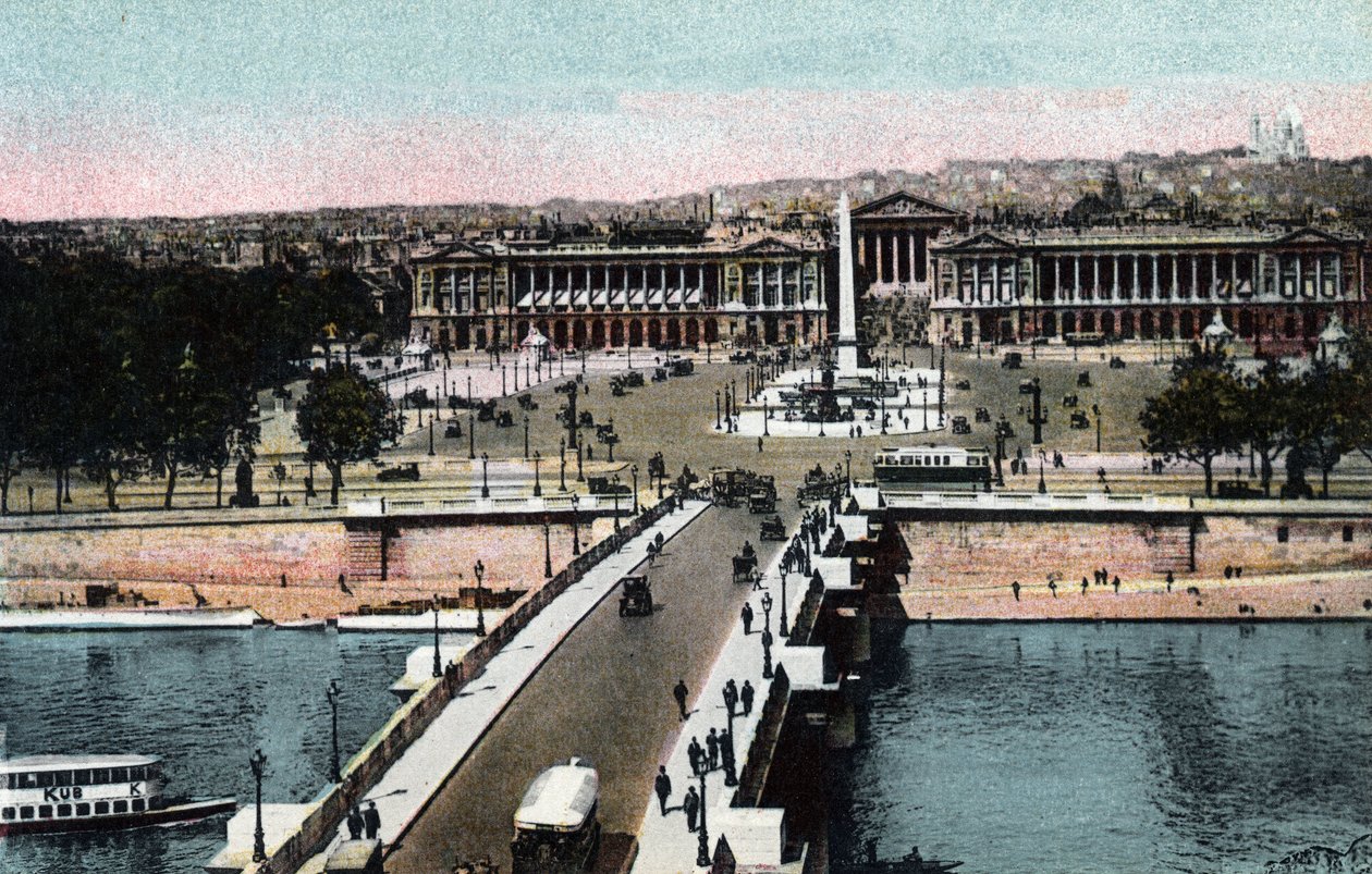 Paris : panorama du pont et de la Place de la Concorde avec l