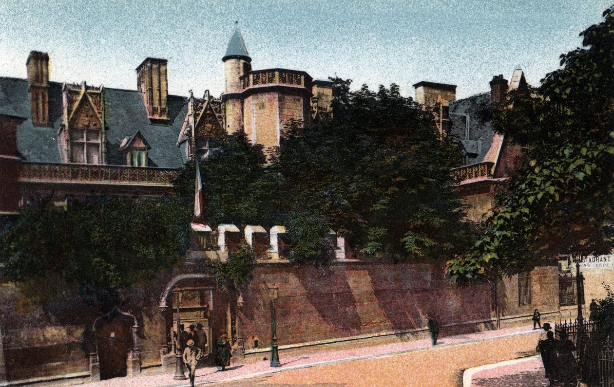 Paris : vue du Musée de Cluny. Photographie de 1920 dans « Album Artistique » de la ville de Paris. Collection privée. - Anonymous Anonymous