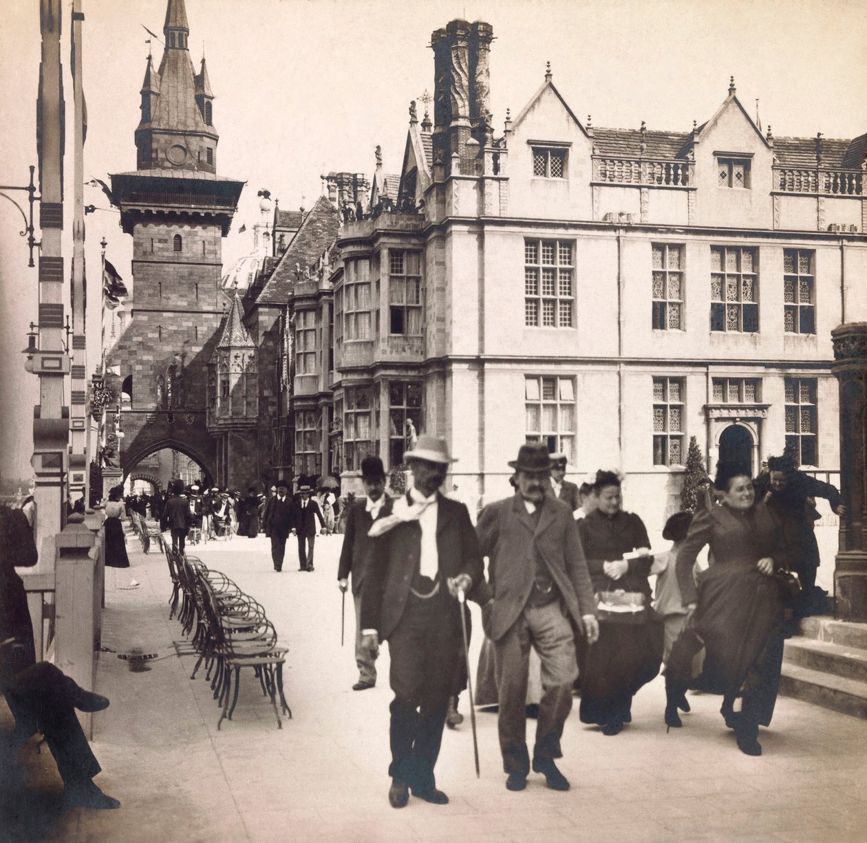 Exposition Universelle de 1900 à Paris : La rue des Nations - collection privée - Anonymous Anonymous