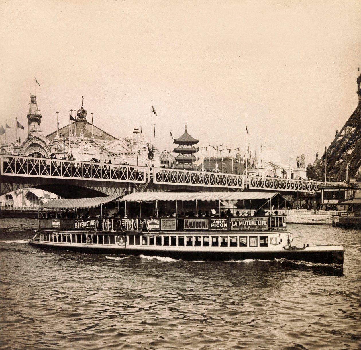 Exposition Universelle de 1900 à Paris : Le pont d