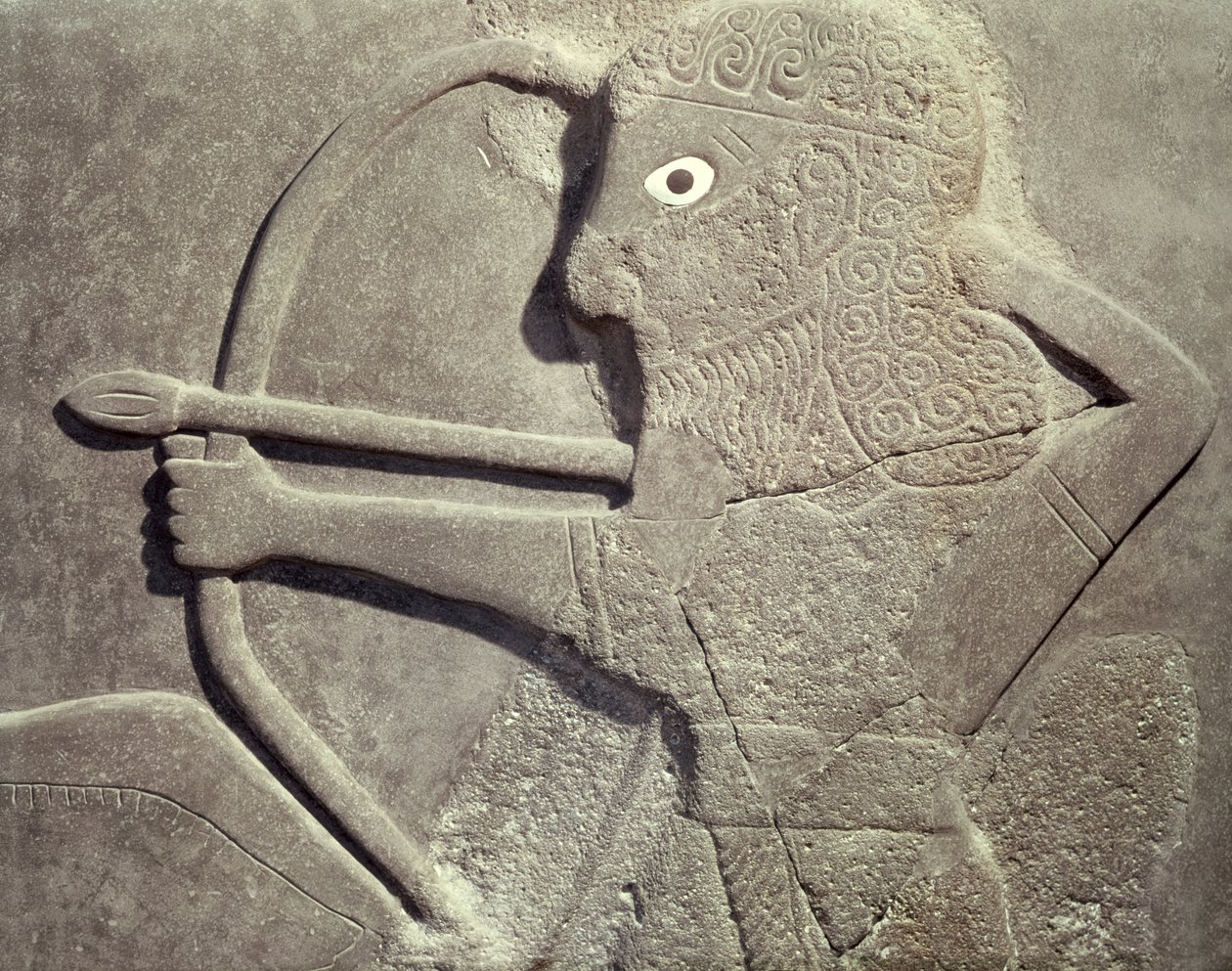Relief représentant un chasseur, de Tell-Halaf, Syrie (détail) - Assyrian