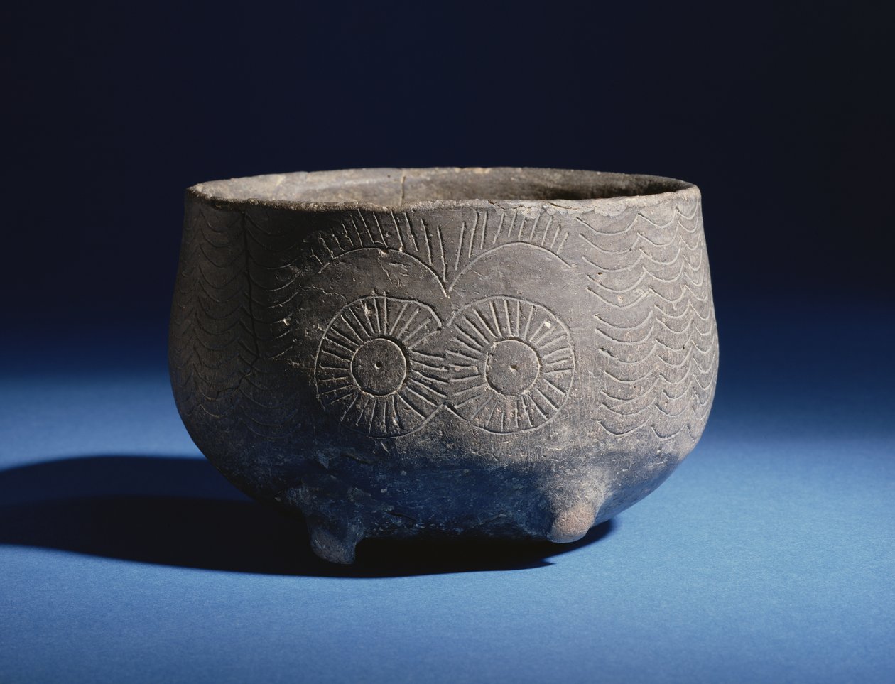 Bol, avec décoration incisée représentant des cerfs, de Los Millares, Espagne, Âge du cuivre, vers 2000 av. J.-C. - Bronze Age