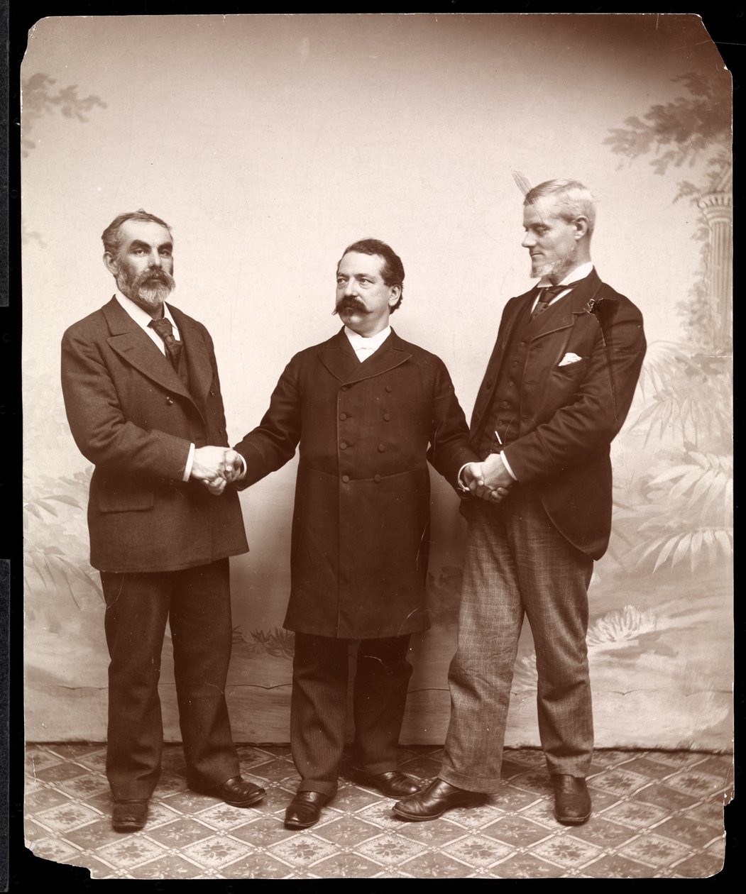 Leaders syndicaux Samuel Gompers, John Burns et Holmes, 1893-4 (tirage gélatino-argentique) - Byron Company