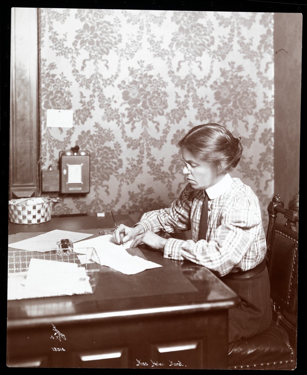 Mademoiselle Helen Marot, 1904 - Byron Company