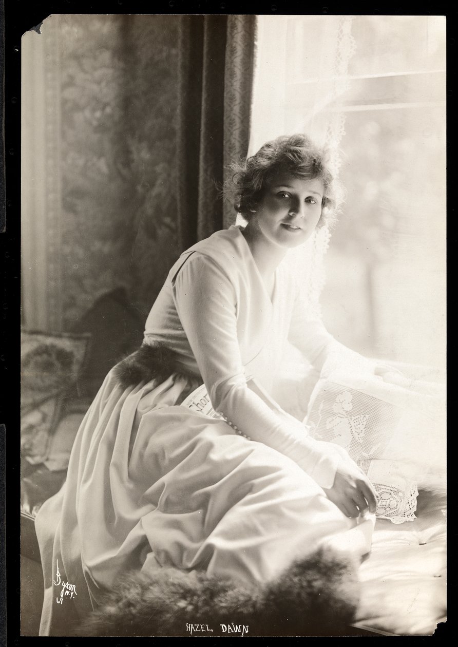 Portrait de Hazel Dawn, c.1915 - Byron Company