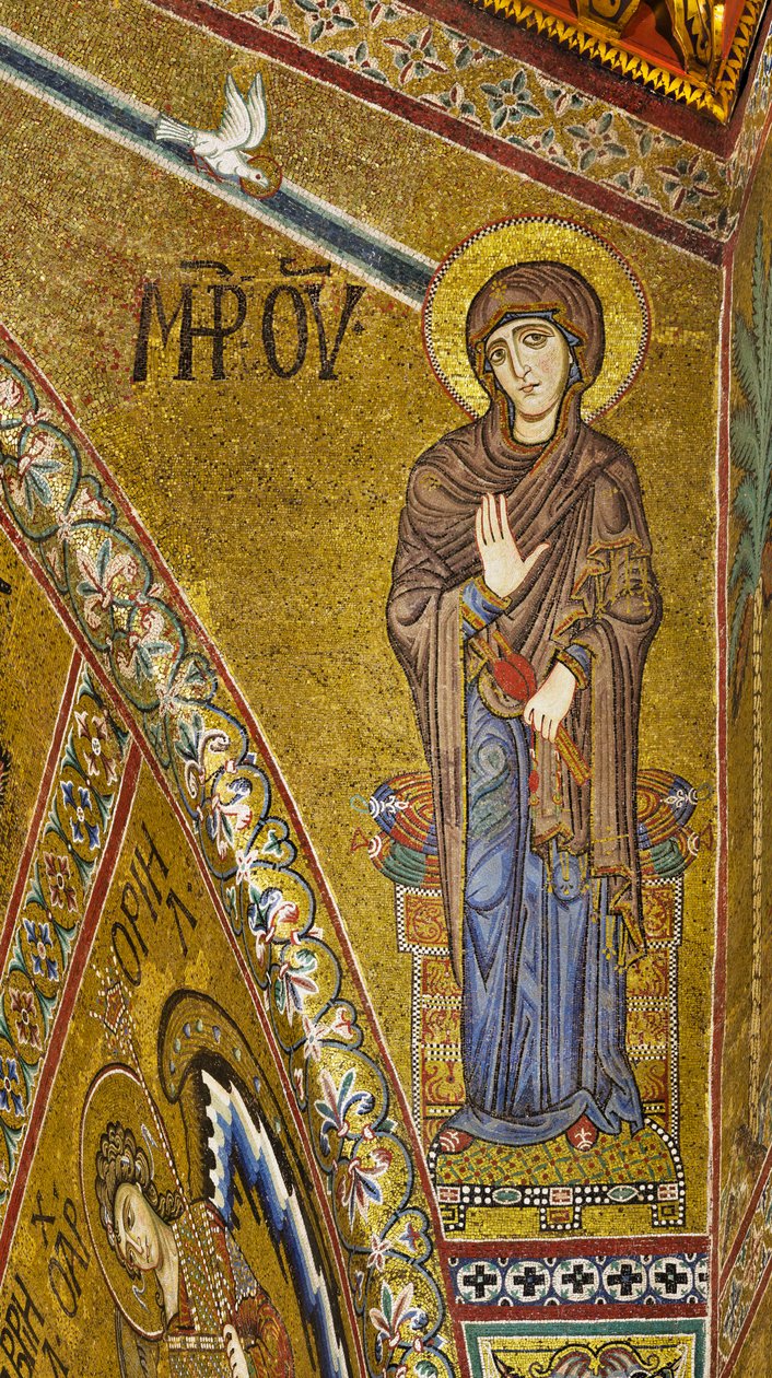Abside : Vierge Annonciatrice, mosaïque byzantine avec un fond doré dans le tympan de l