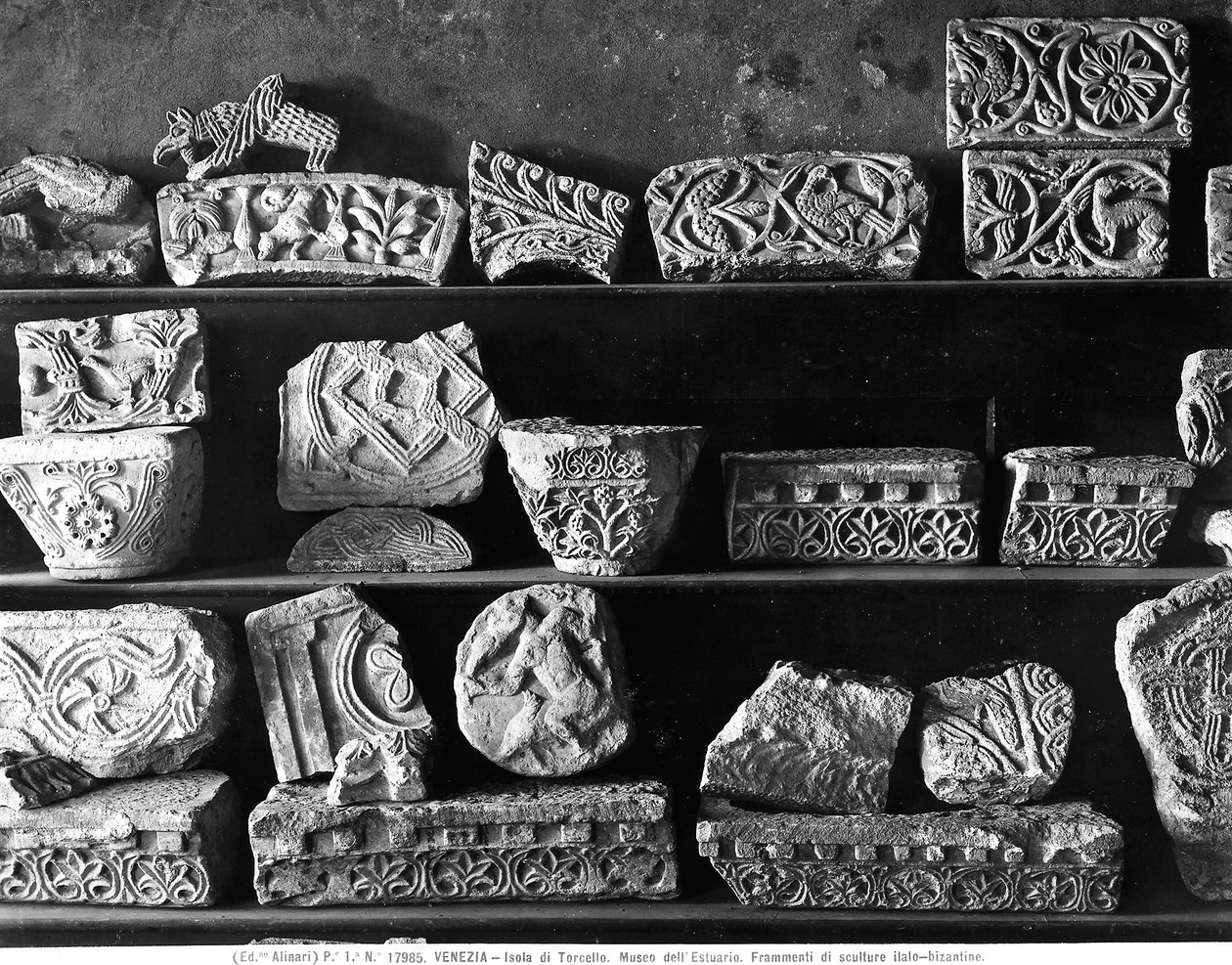 Fragments de sculptures italo-byzantines - Byzantine Byzantine