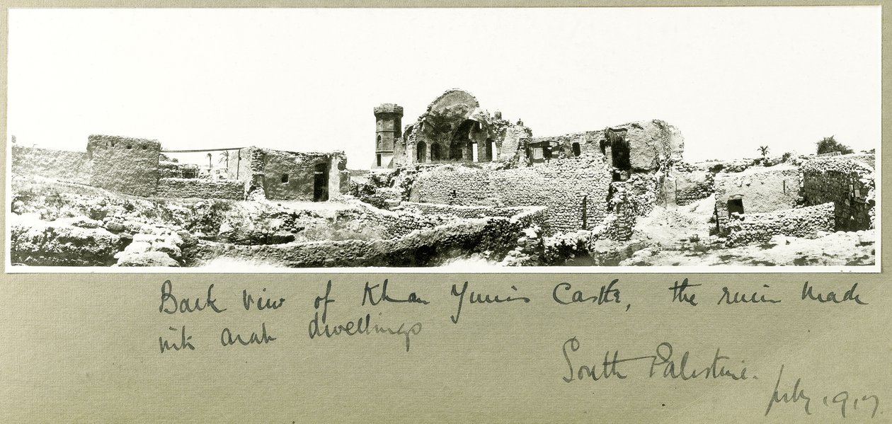 Vue arrière du château de Khan Yunis, Palestine du Sud, juillet 1917 - Capt. Arthur Rhodes